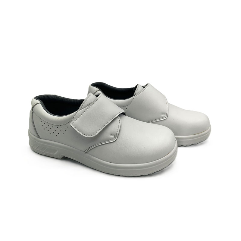 Chaussures d'infirmière antidérapantes blanches